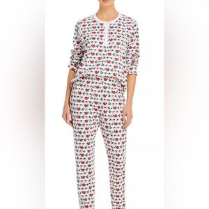Roller Rabbit- Elephant Holiday PJs- Size XS